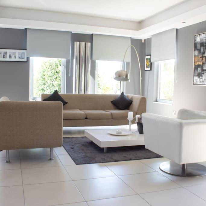 Villa Artemis ลาร์นาคา ภายนอก รูปภาพ